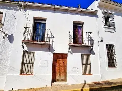 Casa rústica en calle de Ordóñez Rincón