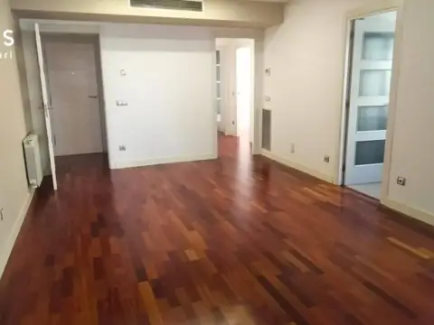Piso en Instituts