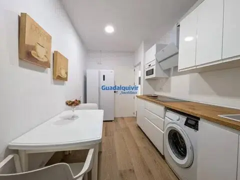 Piso en La Buhaira-San Bernardo