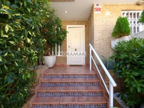 Casa adosada en Alboraia - Alboraya