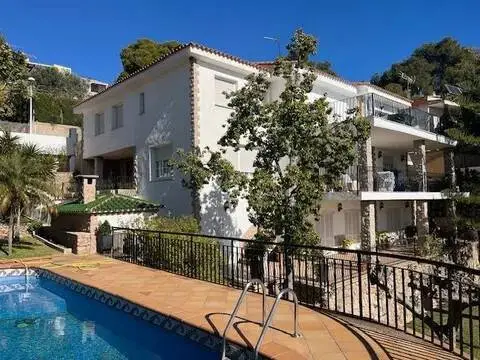 Chalet en Les Platgetes-Torre Bellver-La Renegà
