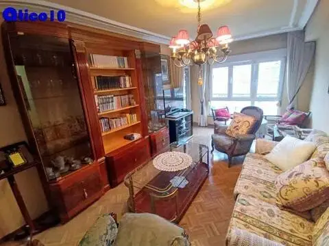 Piso en Ciudad-Naranco-Vallobín