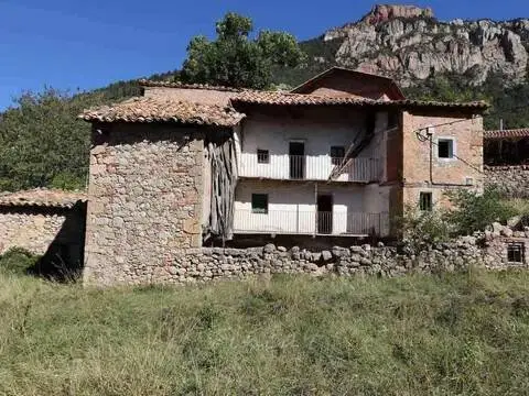 Casa rústica en calle Cal Farines, L'espa No Number