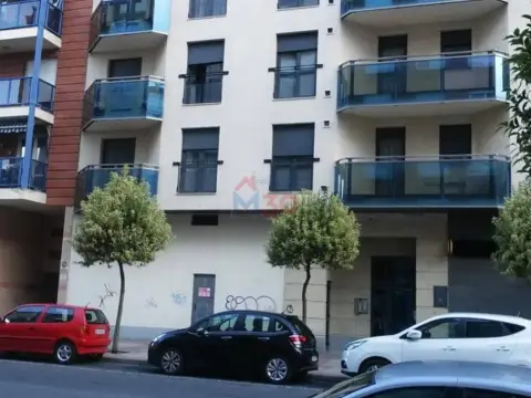 Local comercial en Anduva-Miranda Sur