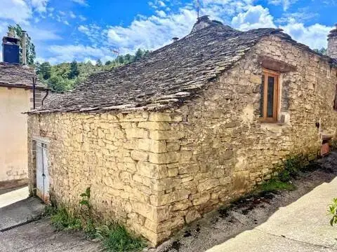 Casa rústica en calle Holda