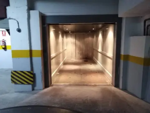 Garaje en calle de la Empedrada, 25