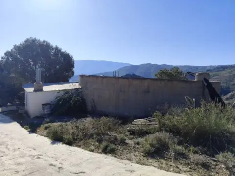 Casa rústica en calle Camino de Izbor, S-N