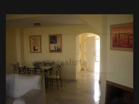 Casa adosada en calle Cristo de los Molinos