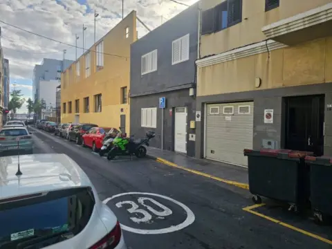 Piso en calle Blasco Ibañez, 13