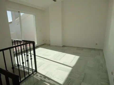 Piso en Lomas de Marbella Club-Puente Romano