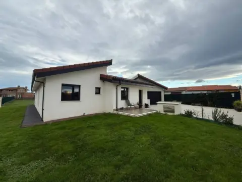 Casa adosada en Meruelo