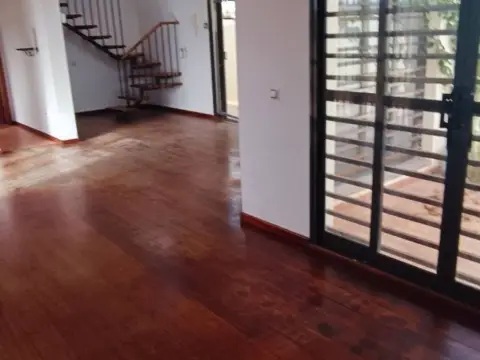 Dúplex en calle de la Piragua