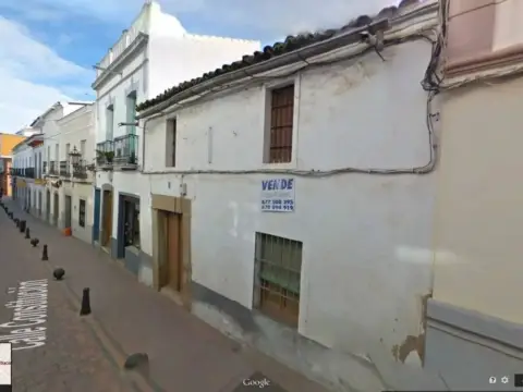 Chalet en calle de la Constitución