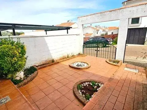 Casa adosada en Los Marines
