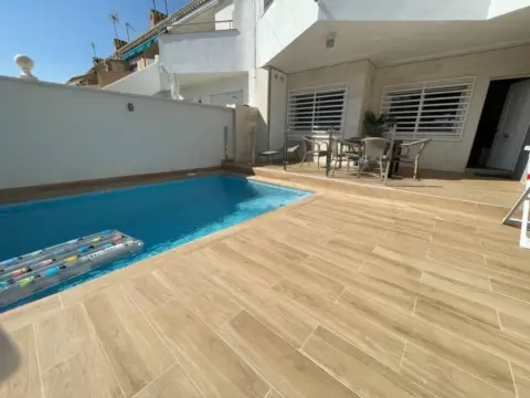 Casa en Cabo Roig-La Zenia-La Regia