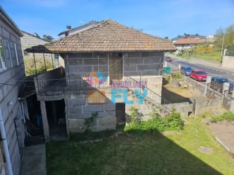 Casa en A Carballeira (San Cibrao Das Viñas)
