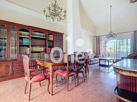 Chalet en San Antonio de Benagéver