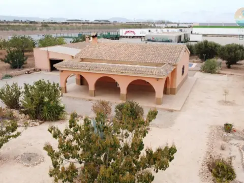 Casa rústica en Fuente Álamo