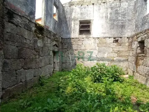 Casa en A Agra (Leiro)