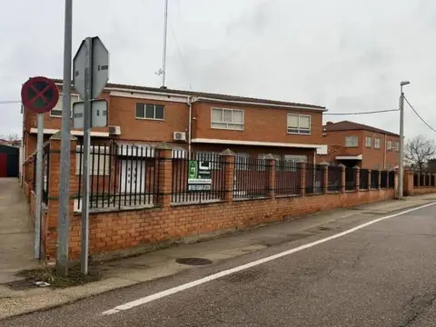 Casa rústica en La Hiniesta-Peña Trevinca-Siglo XXI