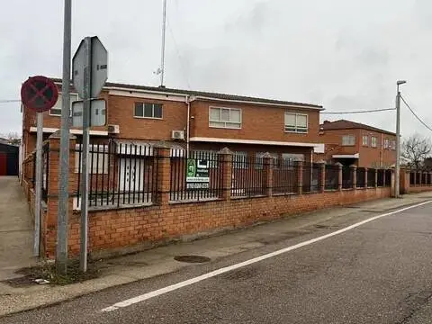 Casa rústica en La Hiniesta-Peña Trevinca-Siglo XXI