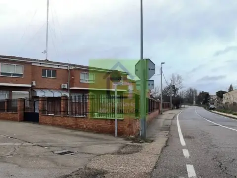 Casa rústica en La Hiniesta-Peña Trevinca-Siglo XXI