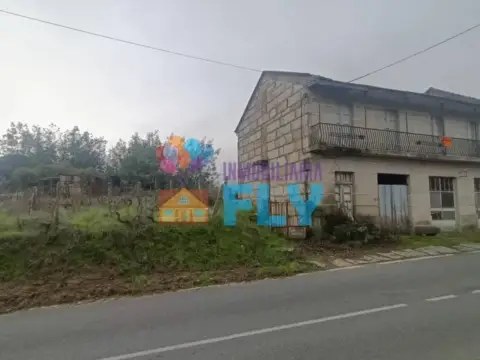 Casa en Cenlle