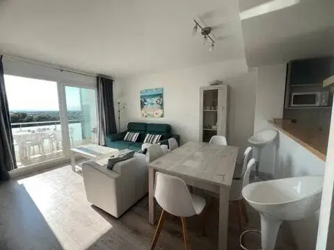 Piso en Plaça del Port Joan