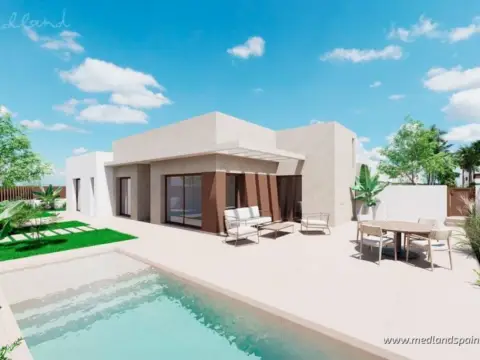 Chalet en Los Alcázares