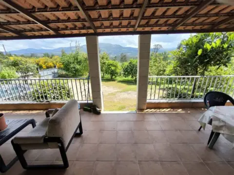Casa en Celeiros