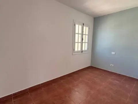 Casa adosada en calle Virgen de Antigua