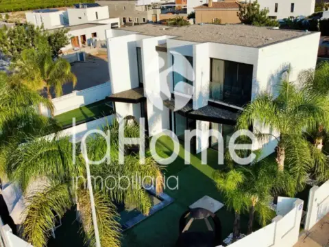 Chalet en La Conarda-Montesano