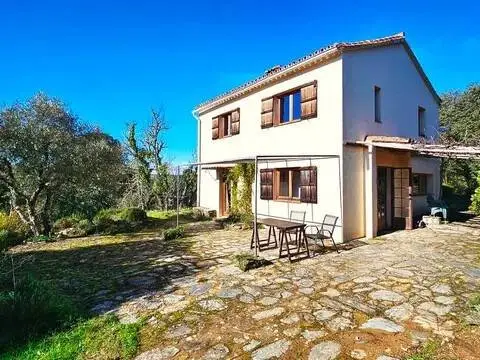 Casa rústica en Los Marines
