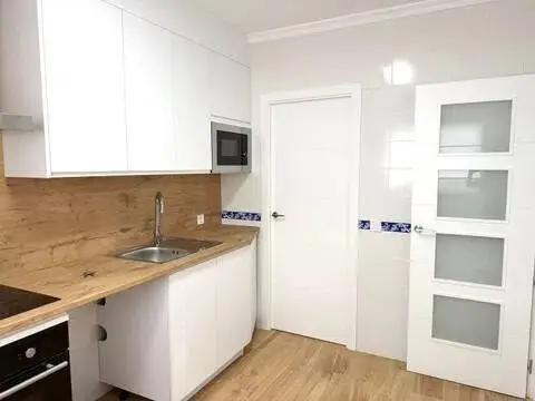 Casa adosada en Gines