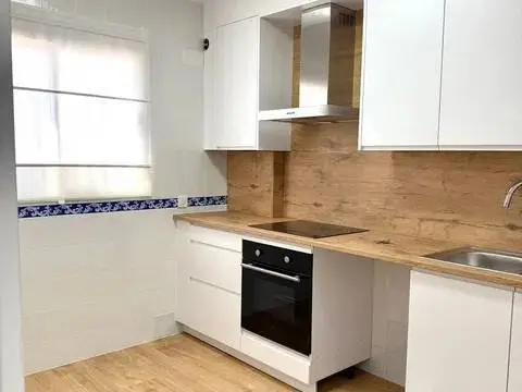 Casa adosada en Gines