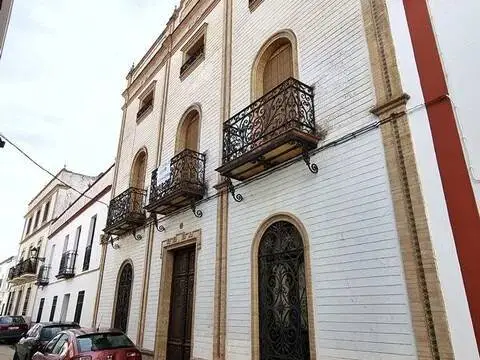 Casa rústica en calle de Felix Campos
