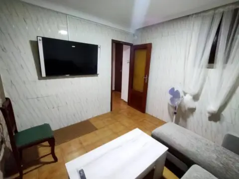 Casa adosada en San Bartolomé-calle Millán de Priego