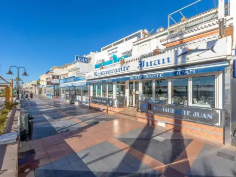 Local comercial en La Carihuela