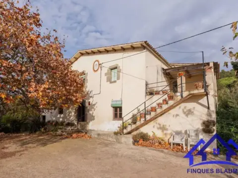 Casa rústica en Sant Iscle de Vallalta