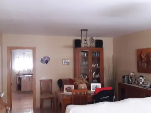 Casa adosada en calle calle Don Pascual Dengra, nº 9