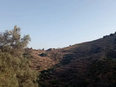 Terreno en calle Camino del Rio de Gui