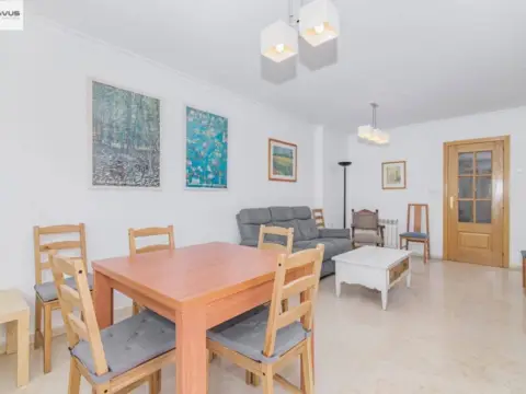 Piso en Los Periodistas-Parque Almunia-Albayda