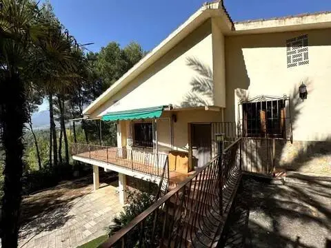 Chalet en calle de Alquería de Aznar