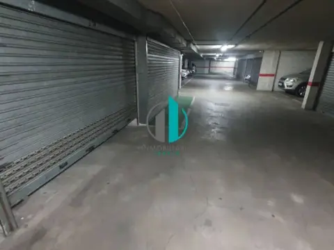 Garaje en Universidad-Los Lirios