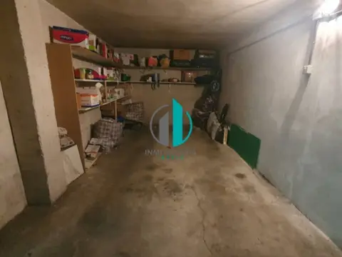 Garaje en Universidad-Los Lirios