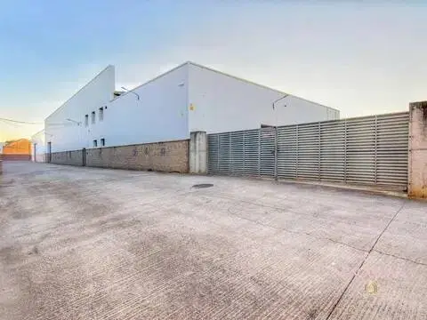 Nave industrial en Piera