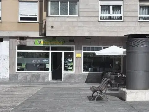 Local comercial en calle de la Tenderina Baja