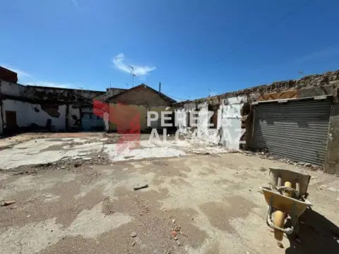 Terreno en calle del Infante Molina, 26