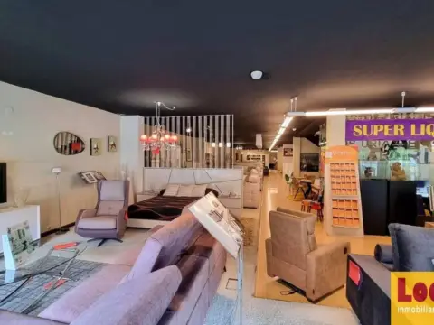 Nave industrial en calle El Castro