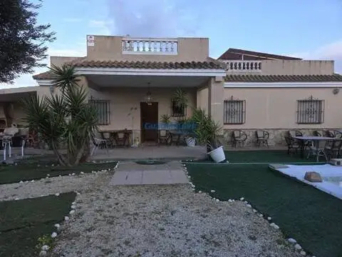 Chalet en Entrenúcleos